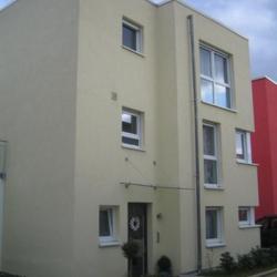 Einfamilienhaus, Baujahr 2007, ES-Oberesslingen